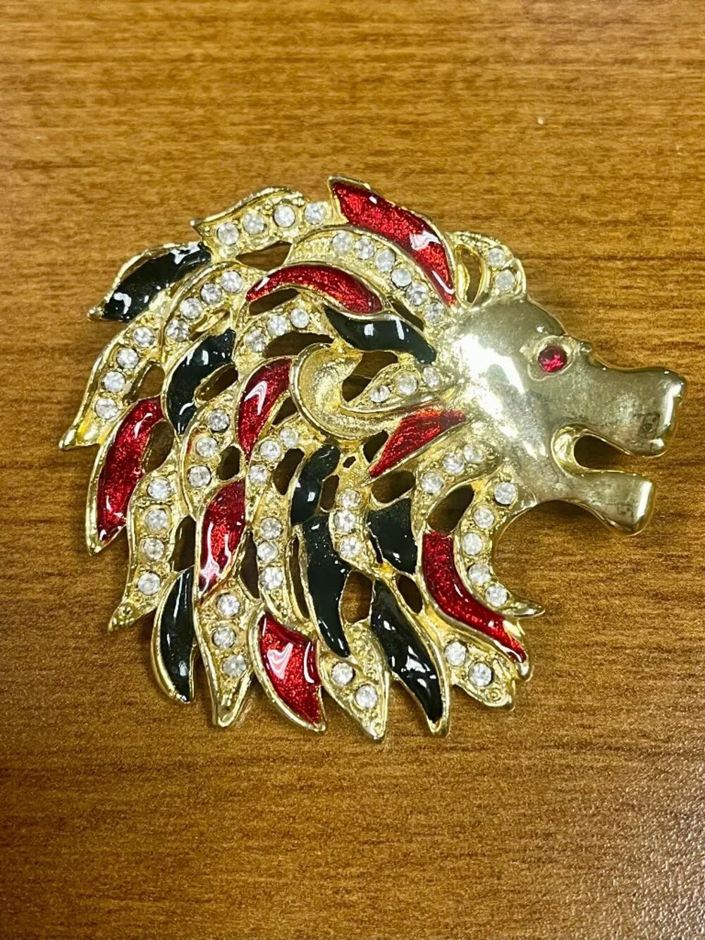 Gold Tone Lion Head Brooch Red Black Enamel Rhinestones Statement Pin